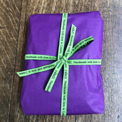 Wrapping for the reindeer handbag