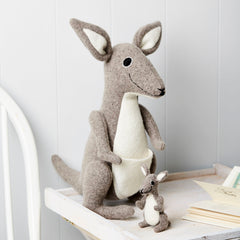 kangaroo and joey