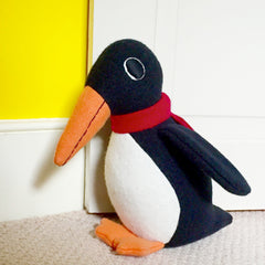 penguin doorstop by door cdbdi
