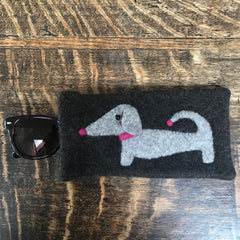 dachshund glasses case brown with pink collar by cdbdi